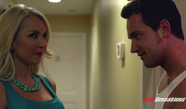 Порно фильм с русским переводом «По законам любви» (Laws Of Love)